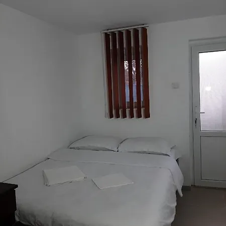 Guest house Dionysos Brasov *